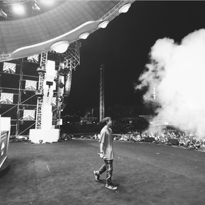 初尝人妻滑进去了莹莹视频
